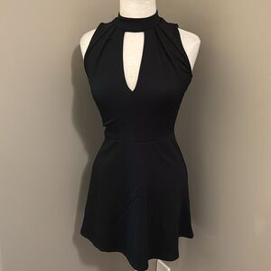 Divided Black Dress Zipper Back Black Size Medium